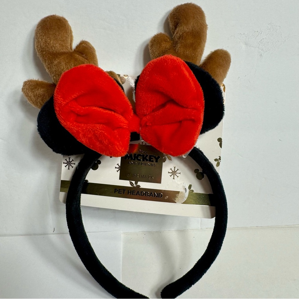 NWT. Disney pet Minnie reindeer ears headband. Adorable headband for pets kids